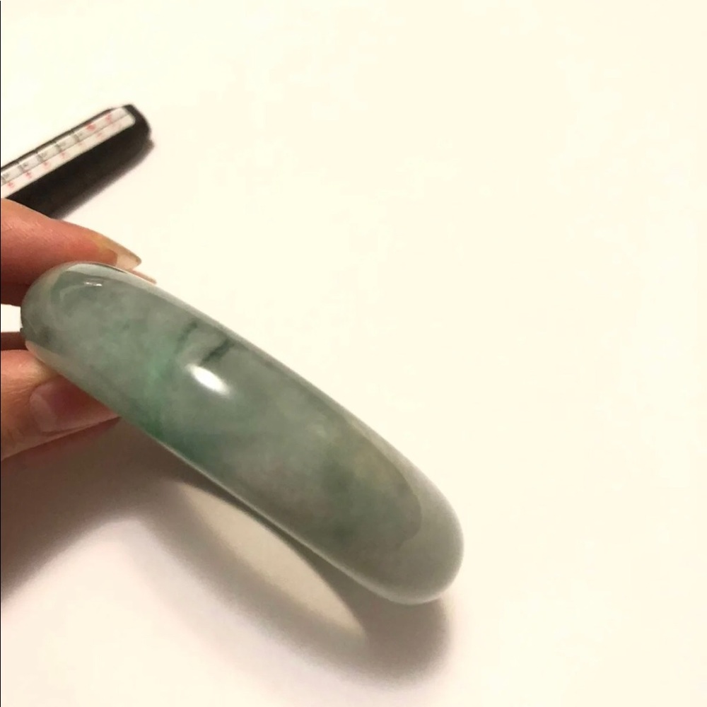 Genuine Jade Bangle - Picture 11 of 12
